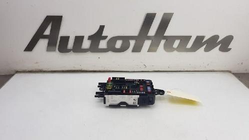 ZEKERINGKAST BMW X5 (F15) (01-2013/07-2018), Auto-onderdelen, Elektronica en Kabels, BMW, Gebruikt