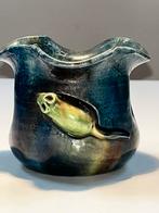 antiek Vlaams Aardewerk golvende vaas met muis 'C' Caessens, Antiek en Kunst, Ophalen of Verzenden