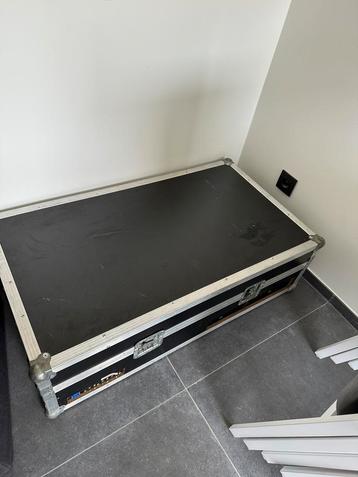 Mengpaneel Jb systems + denon in flightcase beschikbaar voor biedingen