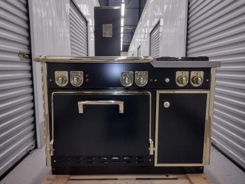 Molteni fornuis, Elektronische apparatuur, Fornuizen, Refurbished, Tussenbouw, Gas, 5 kookzones of meer, 85 tot 90 cm, 60 cm of meer