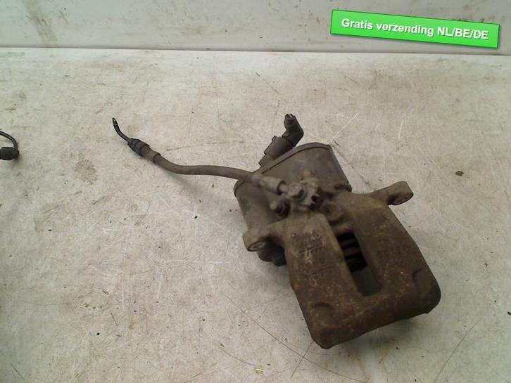 REMKLAUW RECHTS ACHTER Volkswagen Passat (3C2), Auto-onderdelen, Remmen en Aandrijving, Volkswagen, Gebruikt