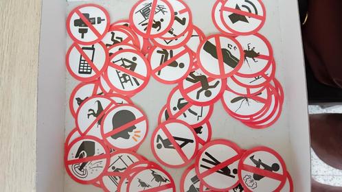 Meer dan 50 verbodstickers ideaal voor op de koelkast te GSM, Hobby en Vrije tijd, Stickers en Plaatjes, Ophalen of Verzenden