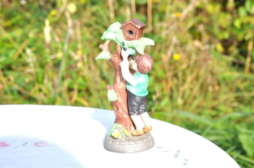 statuette garconnet au nid d'oiseau, Enlèvement ou Envoi