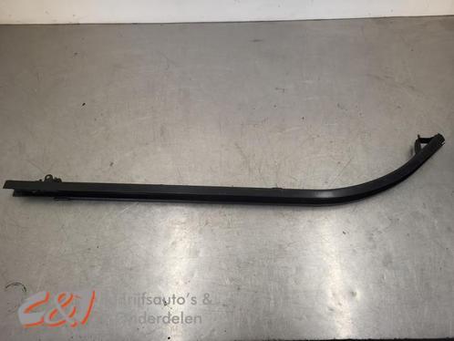 Schuifdeurrail links van een Mercedes Vito, Auto-onderdelen, Carrosserie, Mercedes-Benz, Gebruikt, 3 maanden garantie, Ophalen of Verzenden