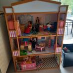 Groot gevuld  barbie huis. En bijhorigheden, Kinderen en Baby's, Speelgoed | Poppenhuizen, Ophalen, Zo goed als nieuw