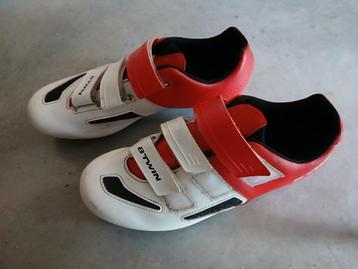 Koersschoenen maat 43 beschikbaar voor biedingen