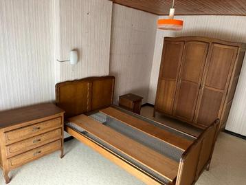 Volledige houten slaapkamer