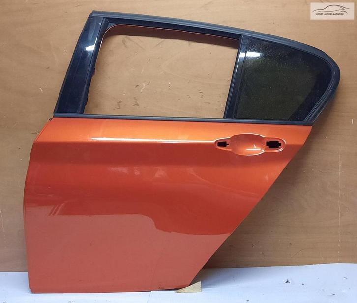 Portier deur linksachter BMW 1-serie F20 Valencia Orange B44, Auto-onderdelen, Carrosserie, Deur, BMW, Achter, Links, Gebruikt