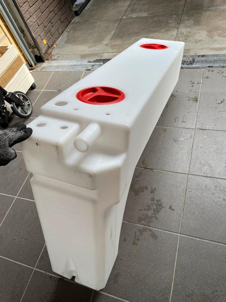 100 Liter schoon watertank voor camper, Caravans en Kamperen, Mobilhome-accessoires, Zo goed als nieuw, Ophalen