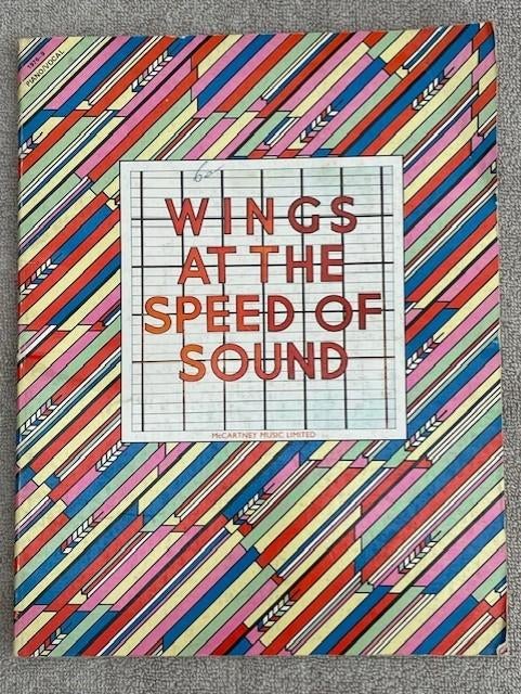songbook Mc Cartney music ltd: WINGS AT THE SPEED OF SOUND, Livres, Musique, Artiste, Enlèvement ou Envoi, Paul Mc CARTNEY, Utilisé
