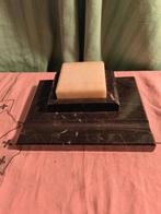 Oude marmeren inktpothouder, Enlèvement ou Envoi