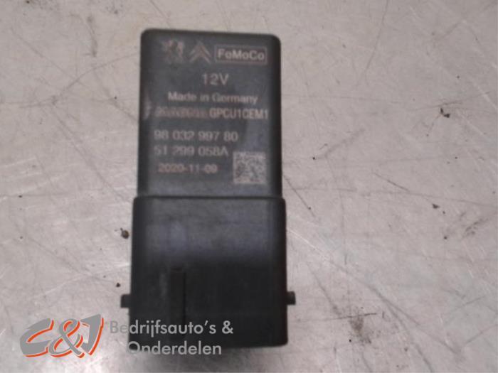 Relais préchauffage d'un Peugeot Partner, -, 3 mois de garantie, Utilisé, -