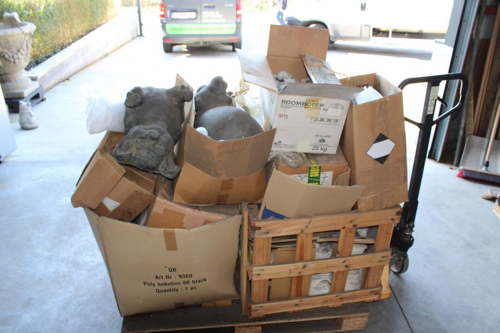 lot de statues +- 60 pièces en béton , lire l annonce, Enlèvement, Comme neuf, Béton, Animal