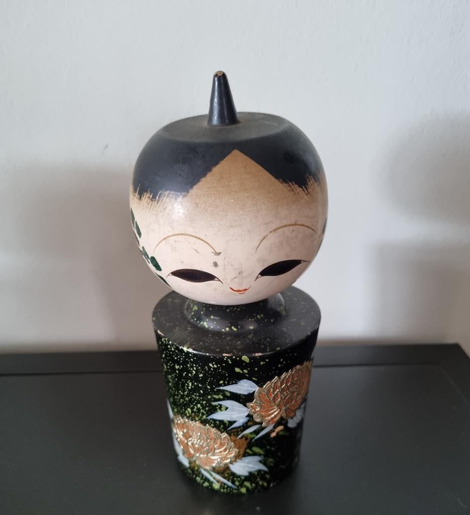 Magnifique Kokeshi Urushi Bobblehead, Antiquités & Art, Envoi