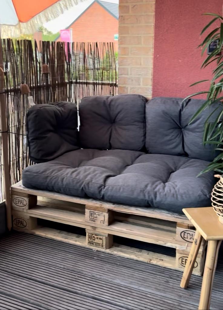 Banc à palettes pour balcon, Jardin & Terrasse, Bancs de jardin, Comme neuf, Enlèvement