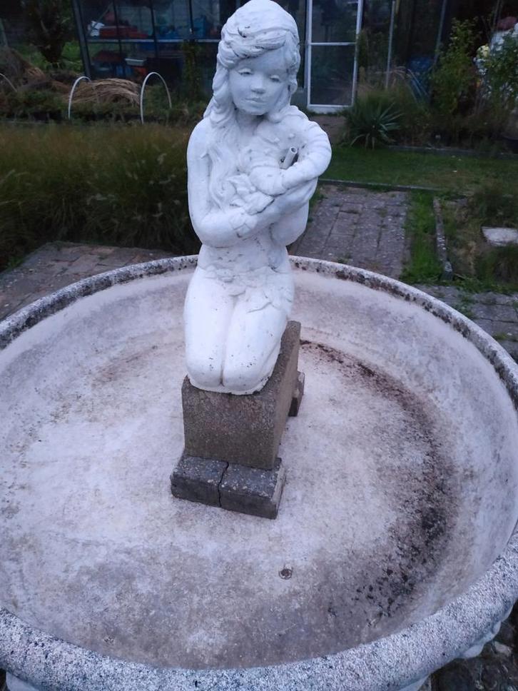 Coupe met beeld, Tuin en Terras, Tuinbeelden, Ophalen