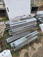 Betonnen paal voor afbakening van omheiningen, Ophalen, Zo goed als nieuw