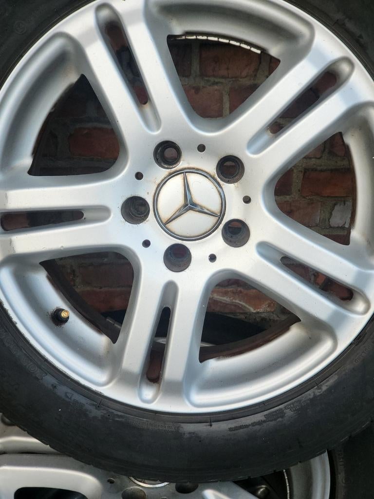 Mercedes velgen 16inch 205 55 r16 zomerbanden, Enlèvement ou Envoi, Pneus été, Jante(s)