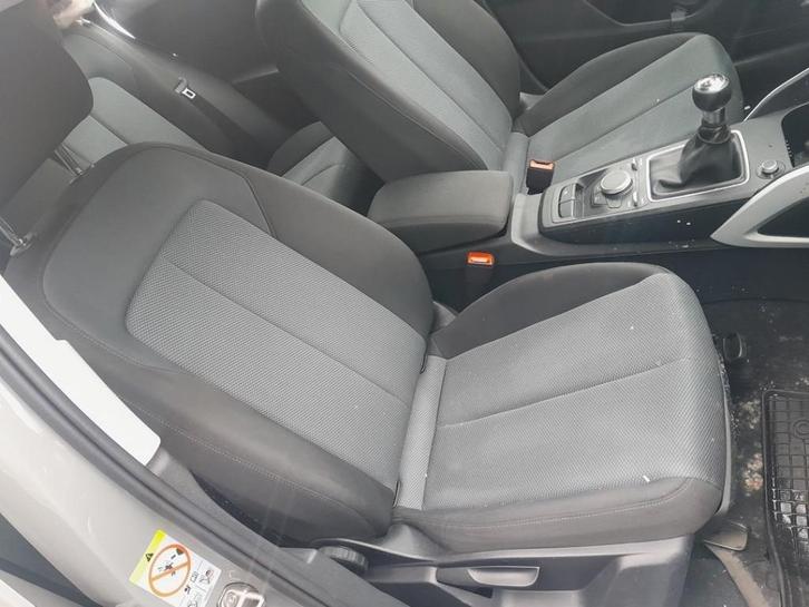 ARMLEUNING Audi Q2 (GAB / GAG) (01-2016/10-2020), Auto-onderdelen, Interieur en Bekleding, Audi, Gebruikt