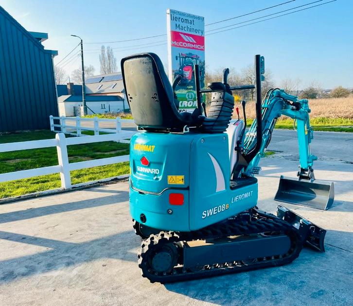 Sunward 1 tonner minigraver, Articles professionnels, Machines & Construction | Générateurs, Enlèvement