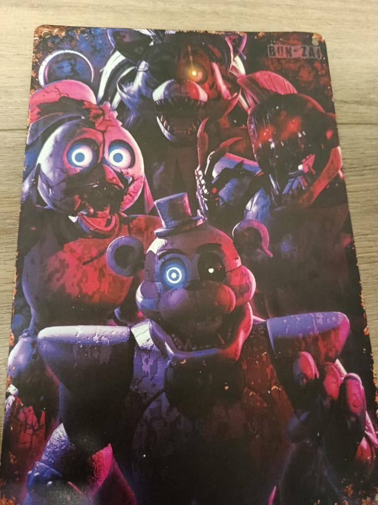 Five nights at Freddy's plaat, Enlèvement