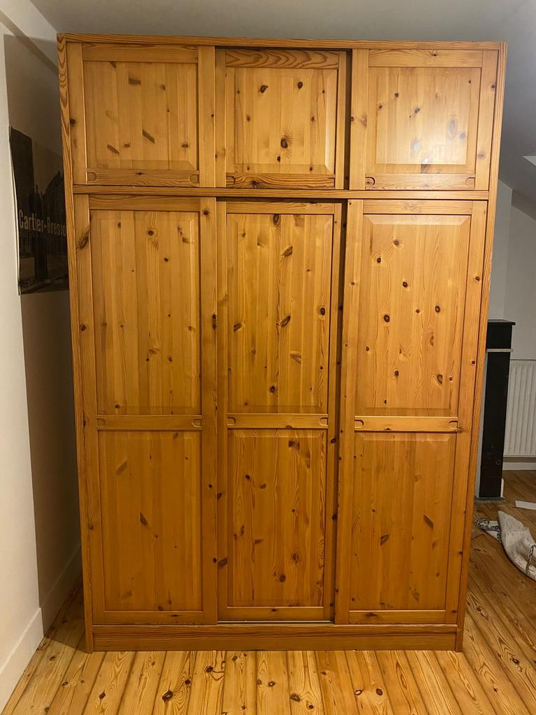 Garde-robe, Enlèvement, Comme neuf