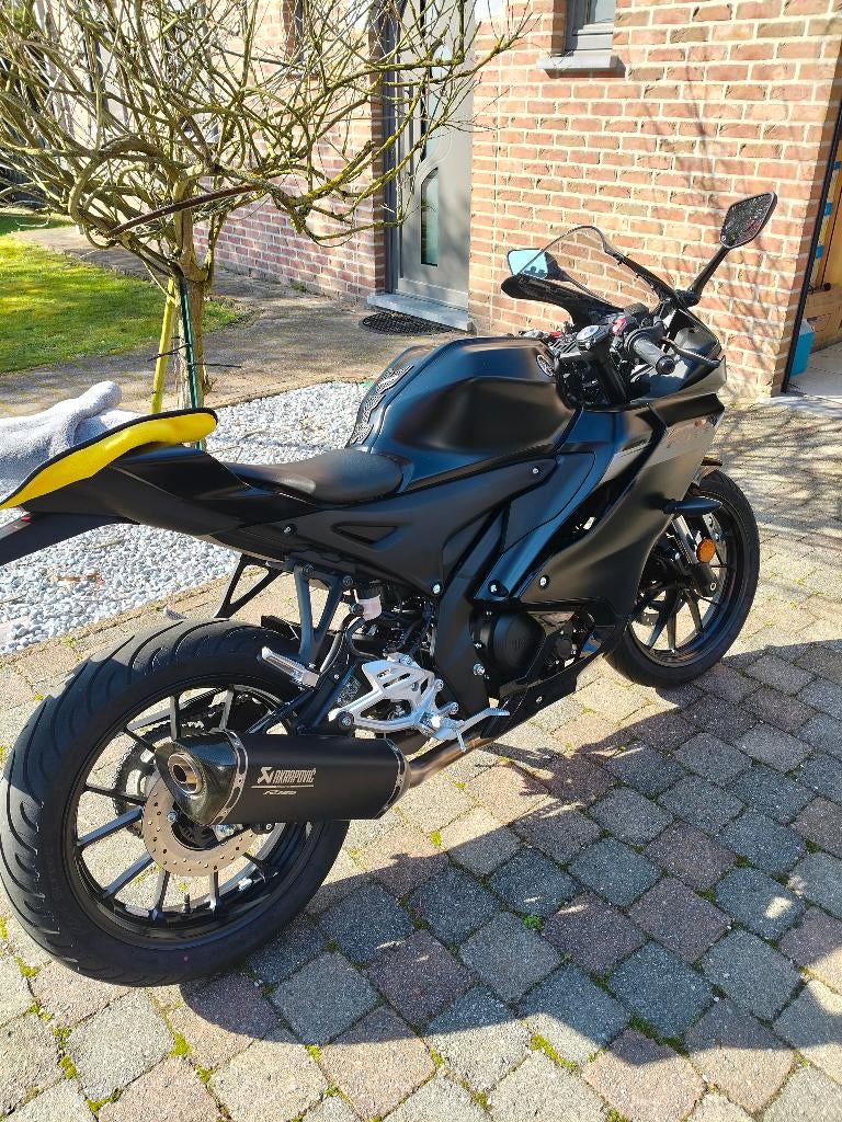 Yamaha R125, 125 cm³, Éclairage LED, 12 à 35 kW, 1 cylindre