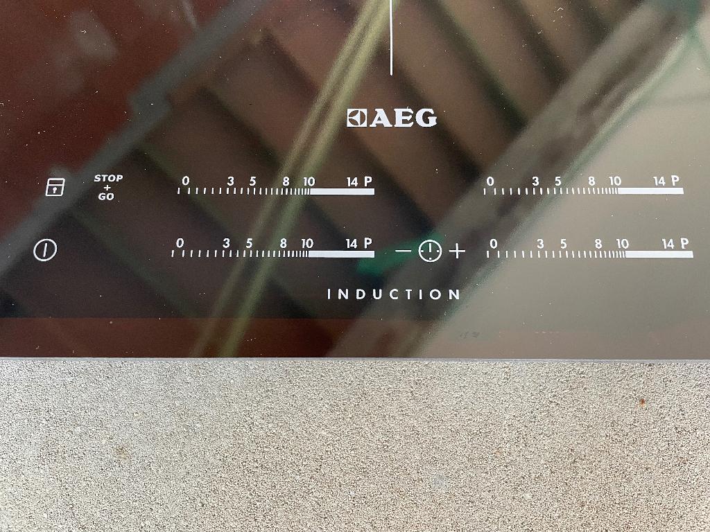 Inductie kookplaat inbouw - AEG HK854400IB, Electroménager, Tables de cuisson, Comme neuf, Encastré, 4 zones de cuisson, Classe énergétique A ou plus économe