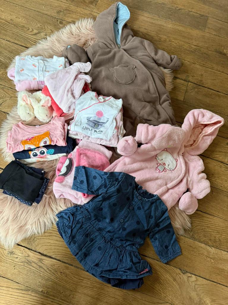 Lot vêtements fille taille 50-56, Kinderen en Baby's, Babykleding | Maat 50, Meisje, Jasje, Ophalen of Verzenden