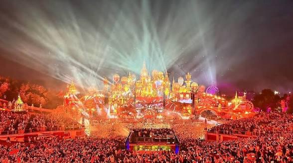 Tomorrowland W2 vendredi, Une personne