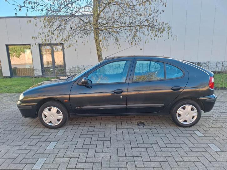 Renault Megane.  Gekeurd voor verkoop., Auto's, Renault, Particulier, Te koop, Mégane, ABS, Airbags, Centrale vergrendeling, Elektrische ramen