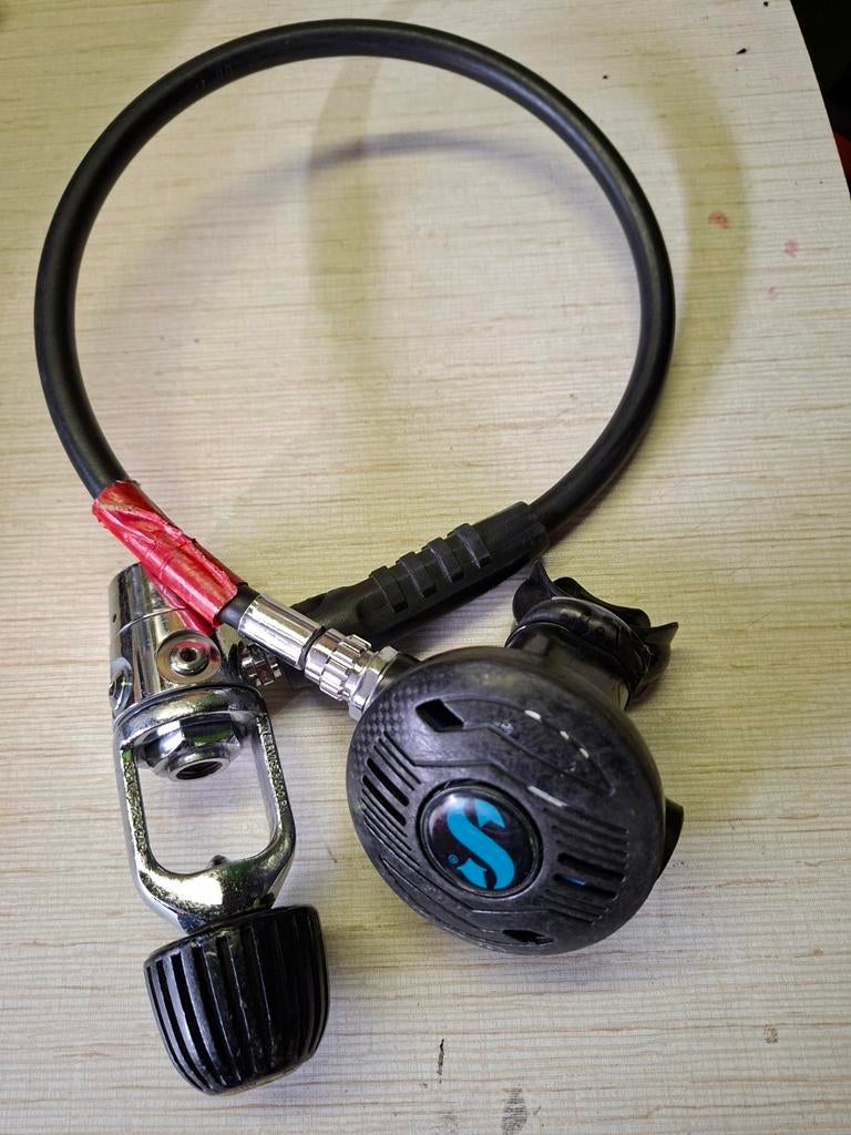 Zwembadontspanner Duiken, Ophalen