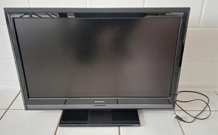 Sharp 32" LCD televisie, Audio, Tv en Foto, Televisies, Gebruikt, LCD, 80 tot 100 cm, Sharp, Smart TV, Ophalen
