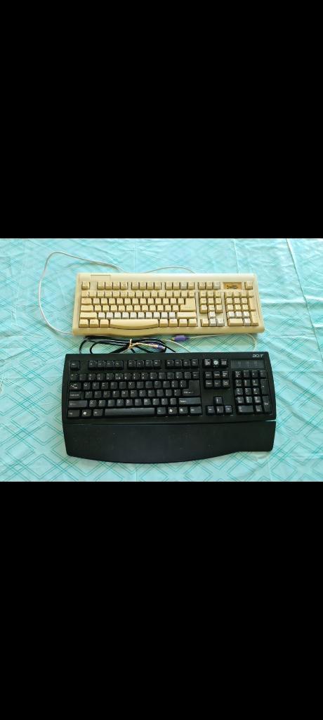 Oudere Toetsenborden, Computers en Software, Toetsenborden, Gebruikt, Qwerty, Bedraad, Ophalen