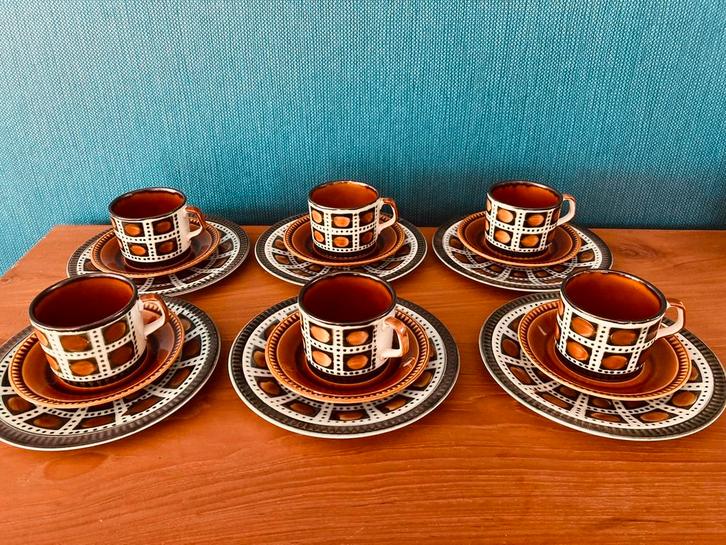 Boch Bernadette compleet koffieservies 6 pers, Antiek en Kunst, Antiek | Servies compleet, Ophalen