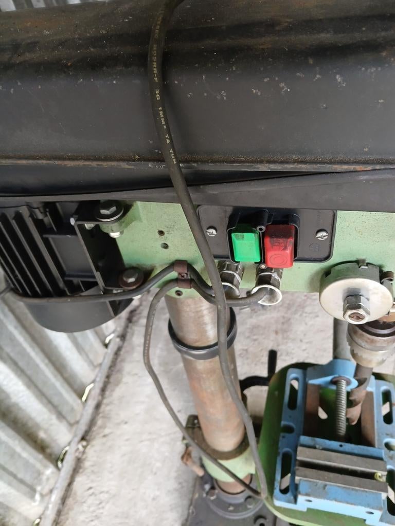 Foreuse sur pied, Bricolage & Construction, Enlèvement