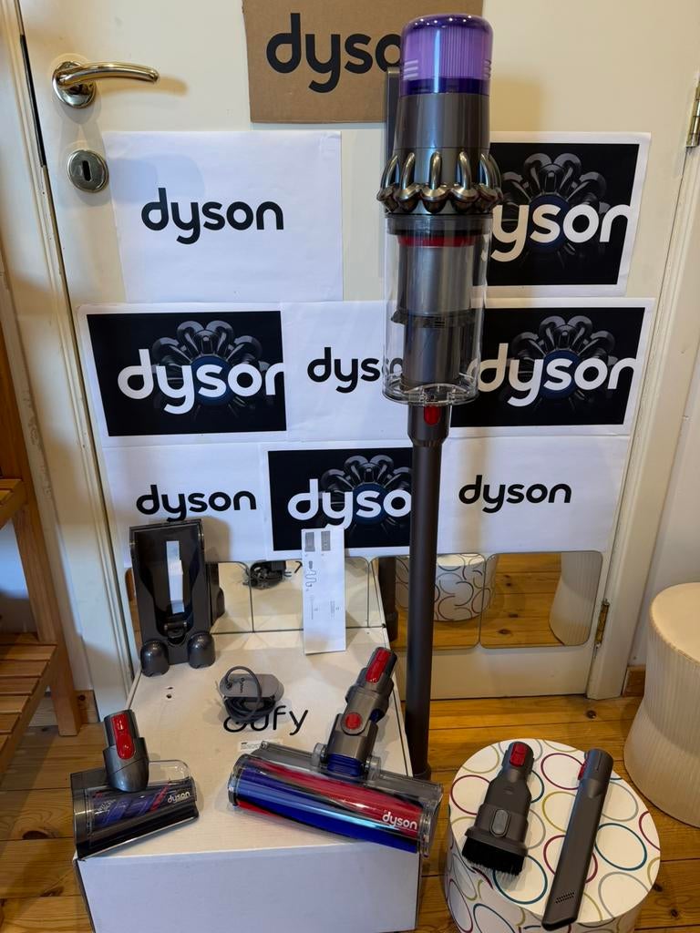 Dyson V11 en parfait état comme sortie du magasin, Ophalen of Verzenden, Nieuw, Reservoir, Stofzuiger