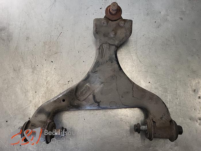 Draagarm rechts-voor van een Mercedes Vito, Gebruikt, -, Ophalen of Verzenden, -