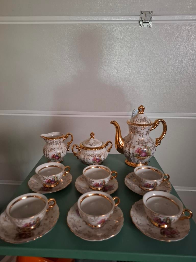 Thee servies, Ophalen