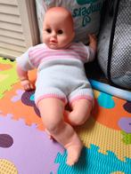 Schattige vintage babypop met gebreide outfit – Retro, Verzamelen, Poppen, Ophalen, Pop