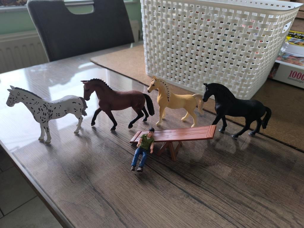 4 chevaux Schleich, Collections, Enlèvement ou Envoi