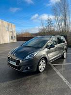 PEUGEOT 5008 1.6 essence Automatique Garantie!, Autos, Peugeot, Argent ou Gris, Achat, Euro 6, Entreprise