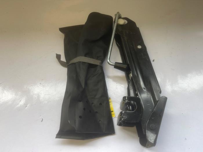 Kit de cric + Roue de secours d'un Volkswagen Caddy, Autos : Pièces & Accessoires, Autres pièces automobiles, Volkswagen, Utilisé