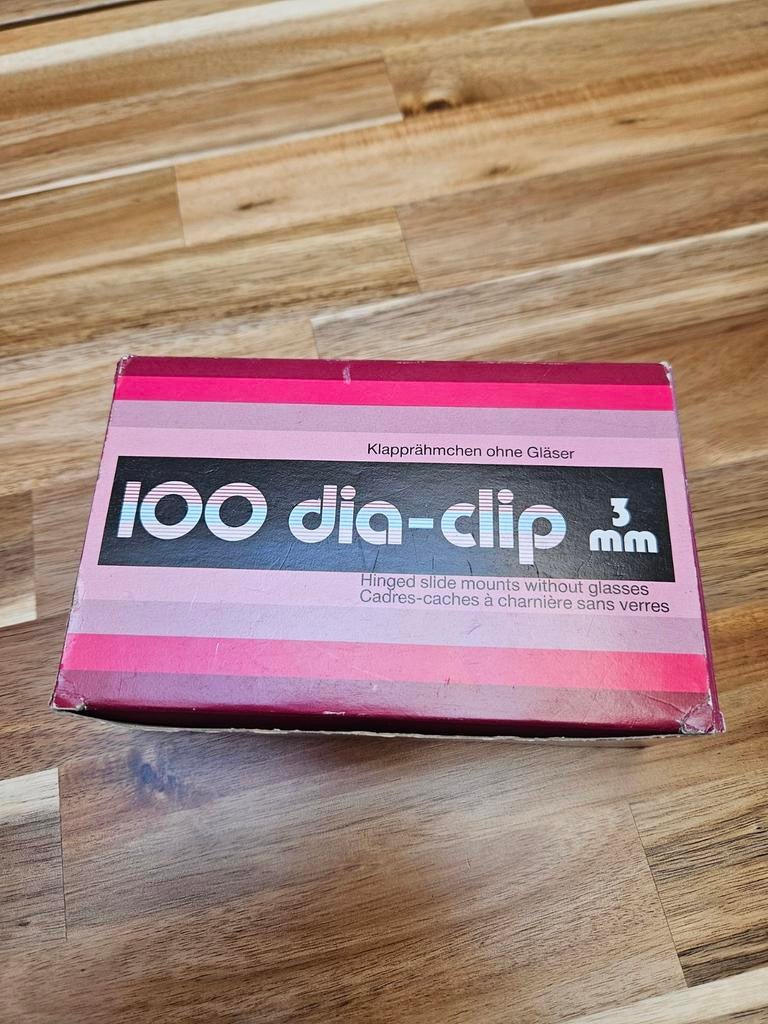 Clip pour 100 diapositives vintage ALFI 3 mm
5 x 5 supports, Enlèvement