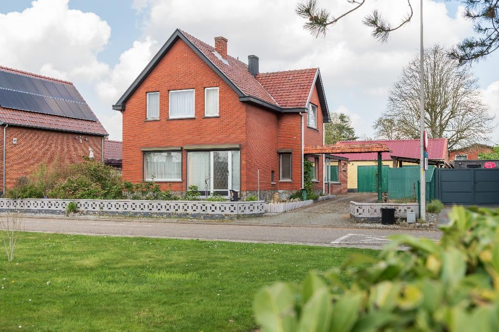 Charmante gezinswoning met mogelijkheden op royaal perceel, Immo, Maisons à vendre, 574 kWh/m²/an, 164 m², 1000 à 1500 m², Province de Limbourg