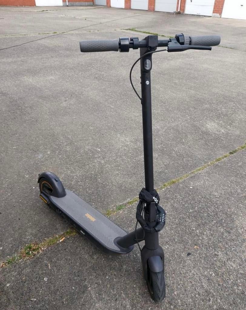 Ninebot Segway max G30, Fietsen en Brommers, Steps, Gebruikt, Elektrische step (E-scooter), Ophalen