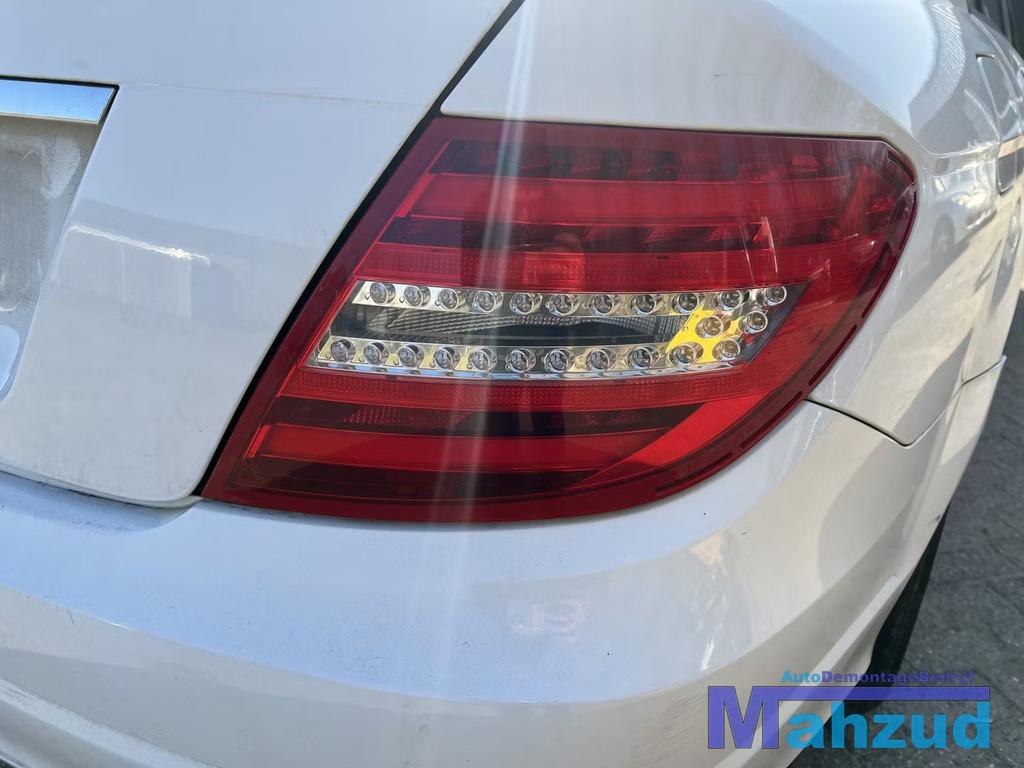 MERCEDES C klasse W204 rechts achterlicht led 2011-2014, Auto-onderdelen, Verlichting, Mercedes-Benz, Gebruikt