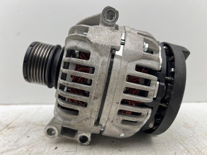 Dynamo d'un Renault Megane Scenic, Autos : Pièces & Accessoires, Moteurs & Accessoires, Renault, Utilisé, 3 mois de garantie, Enlèvement ou Envoi