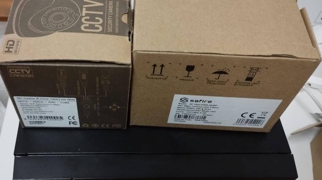 Kit vidéosurveillance – 2 caméras neuves + DVR Hikvision, TV, Hi-fi & Vidéo, Caméras de surveillance, Enlèvement ou Envoi, Comme neuf