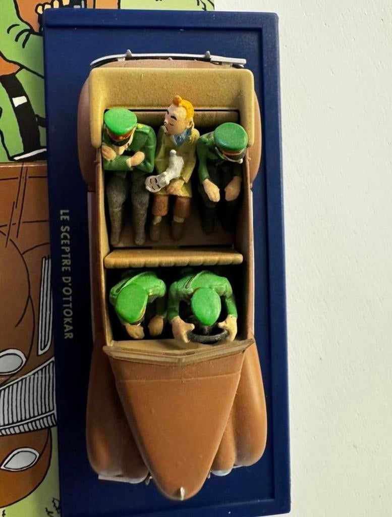Kuifje auto 1:43 de Ford v8 cabrio uit skepter ottokar, Enlèvement ou Envoi, Tintin, Comme neuf
